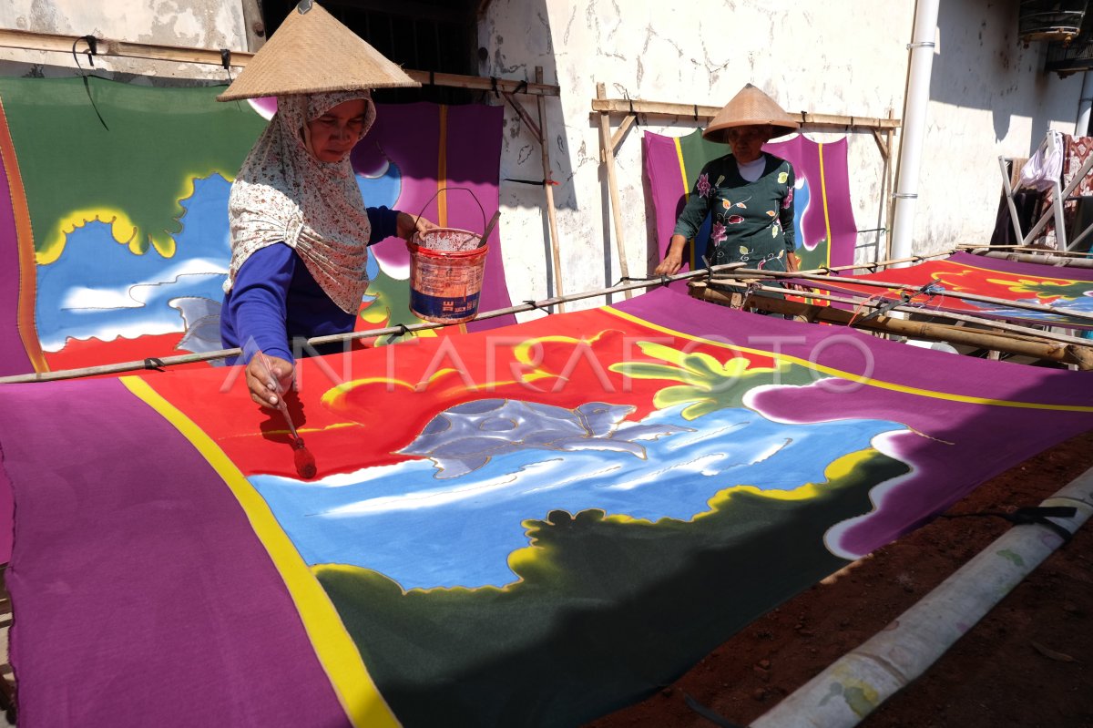 Kain pantai Dukuh Cangkol