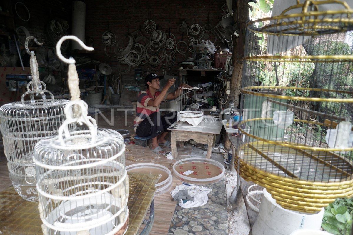 Kerajinan sangkar burung limbah pipa paralon