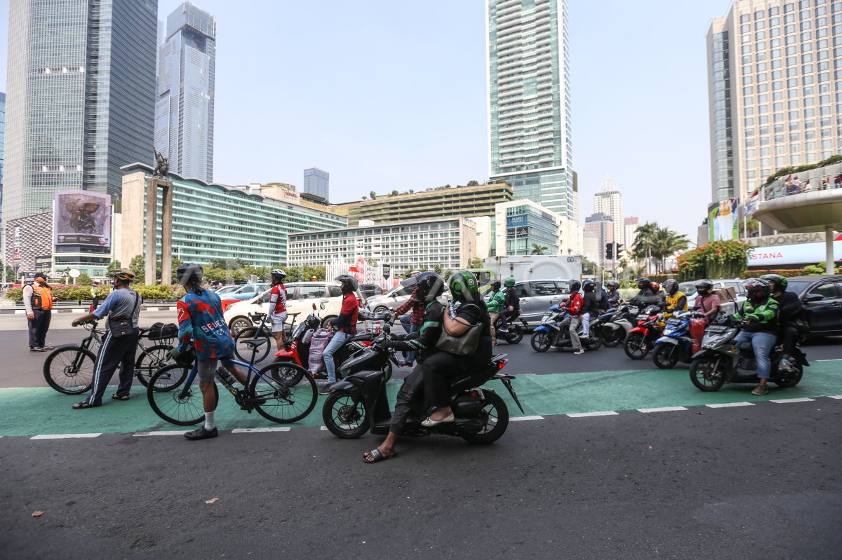 Penghormatan saat detik-detik proklamasi di Jakarta