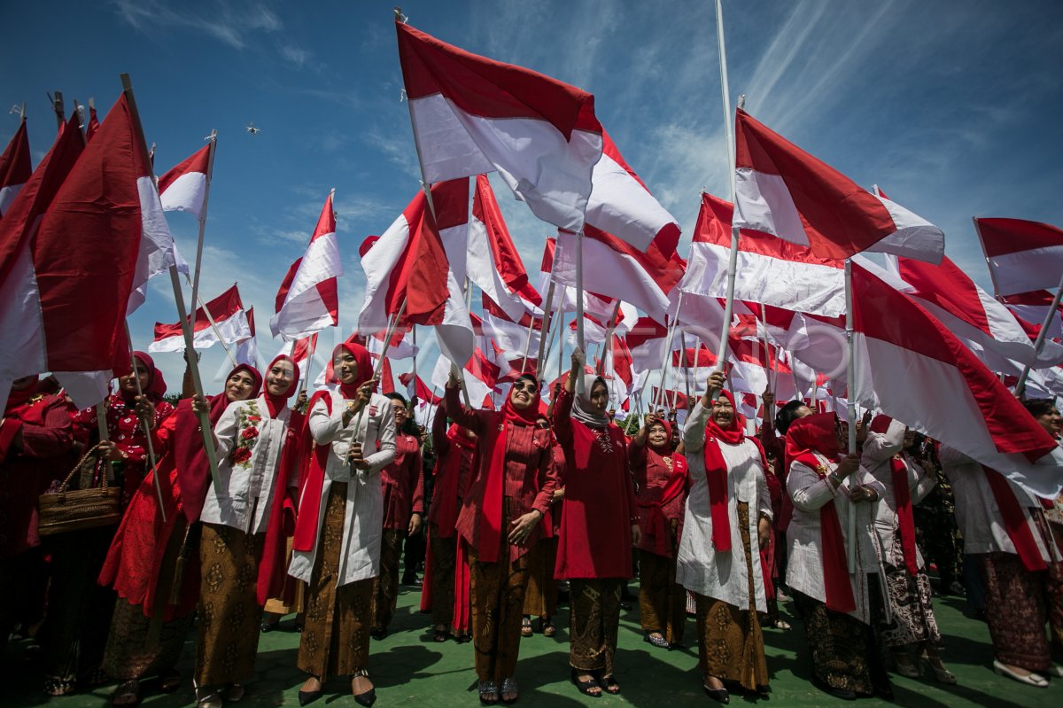 Pesta Bendera HUT Kemerdekaan RI Ke-78 | ANTARA Foto