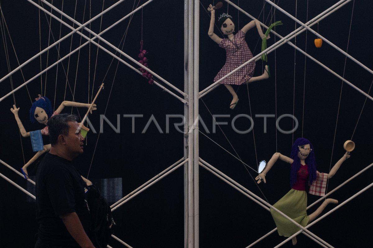 Pameran Seni Rupa Marwah Di Jakarta Antara Foto