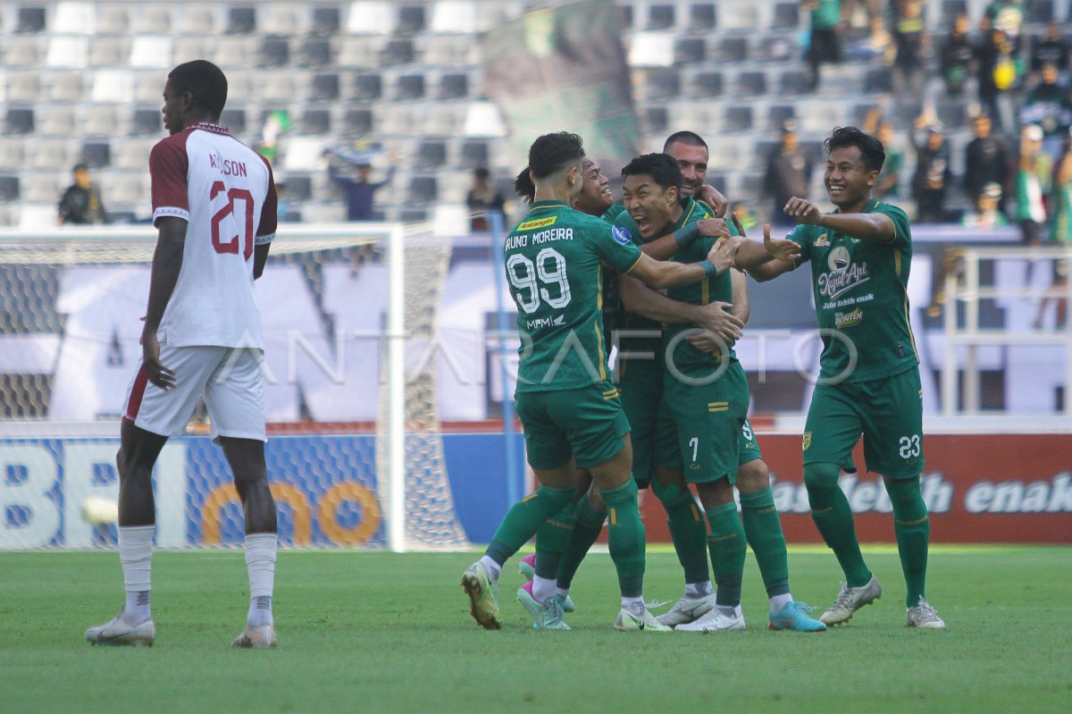 Persebaya kalahkan PSM
