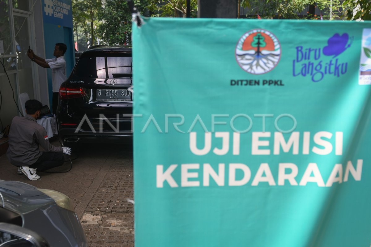 Uji Emisi Kendaraan Bermotor Di Jakarta | ANTARA Foto