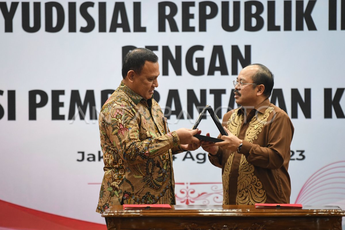 Mou Kpk Dan Ky Perkuat Pengawasan Hakim Antara Foto