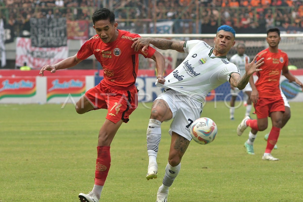 Persija Jakarta Imbang Dengan Persib Bandung | ANTARA Foto