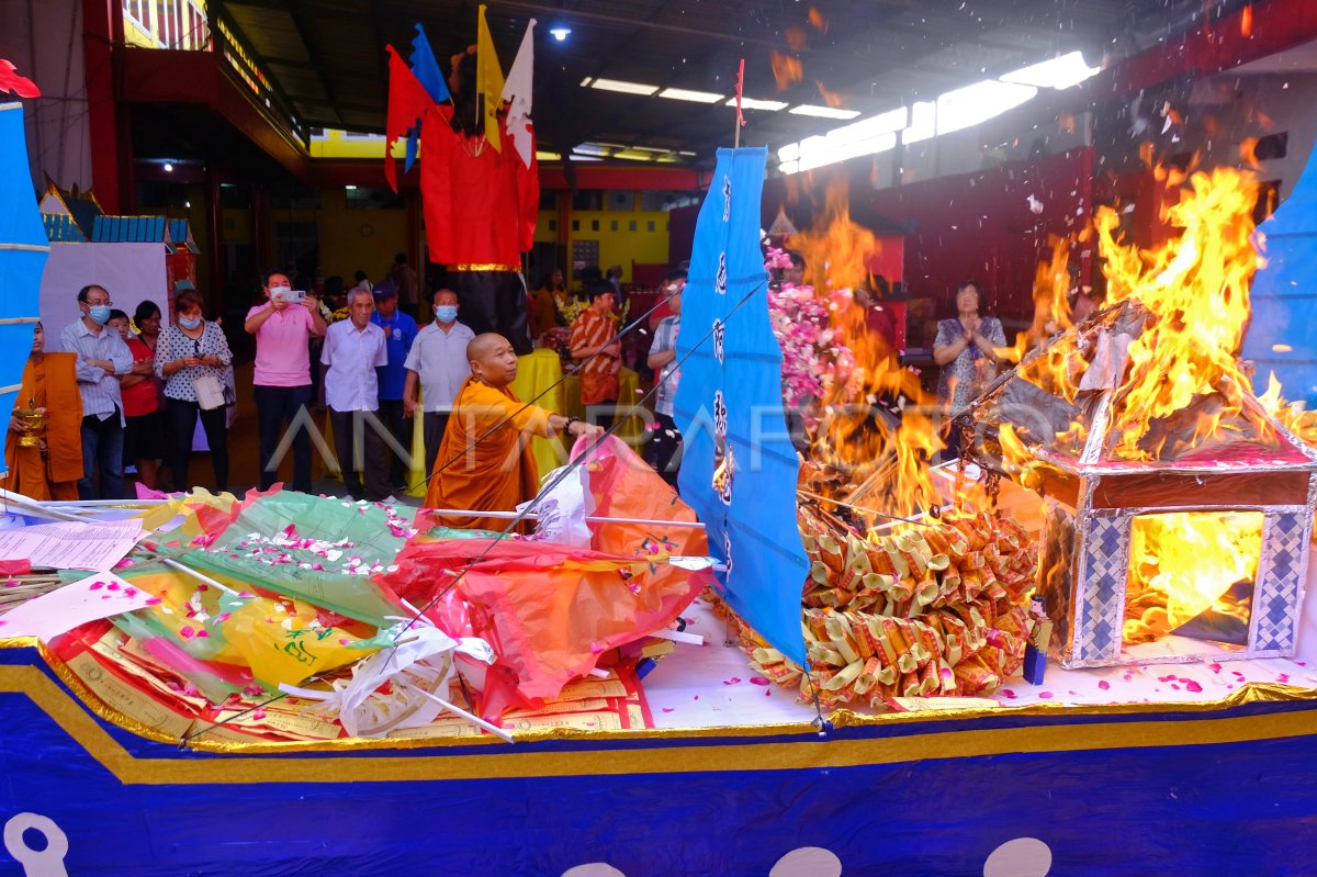 Ritual King Hoo Ping di Magelang