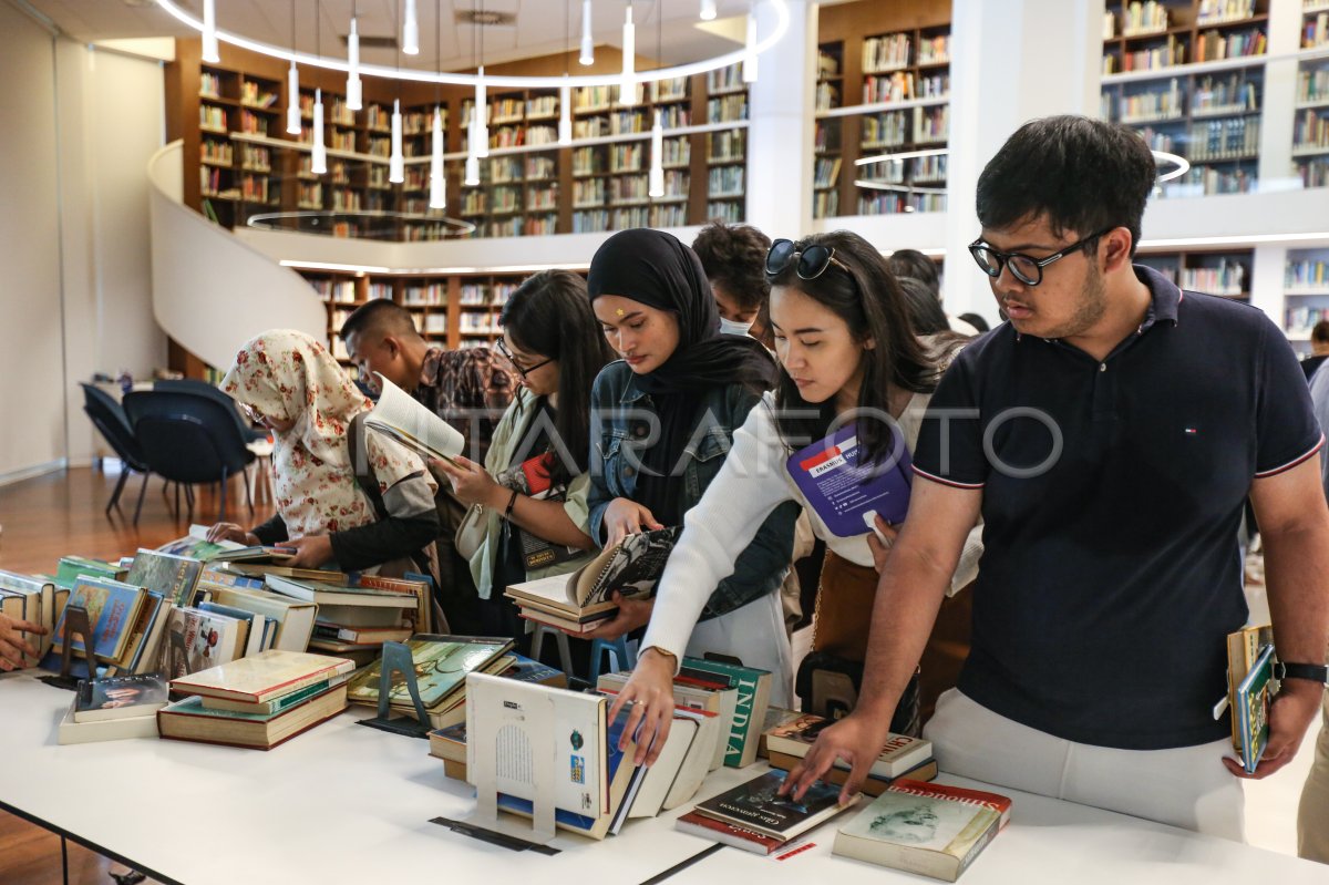 Pasar Belanda di Erasmus Huis
