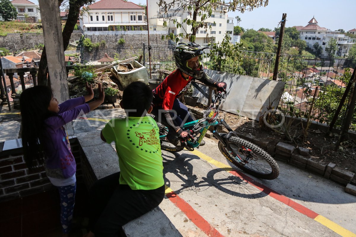 urban downhill 2019