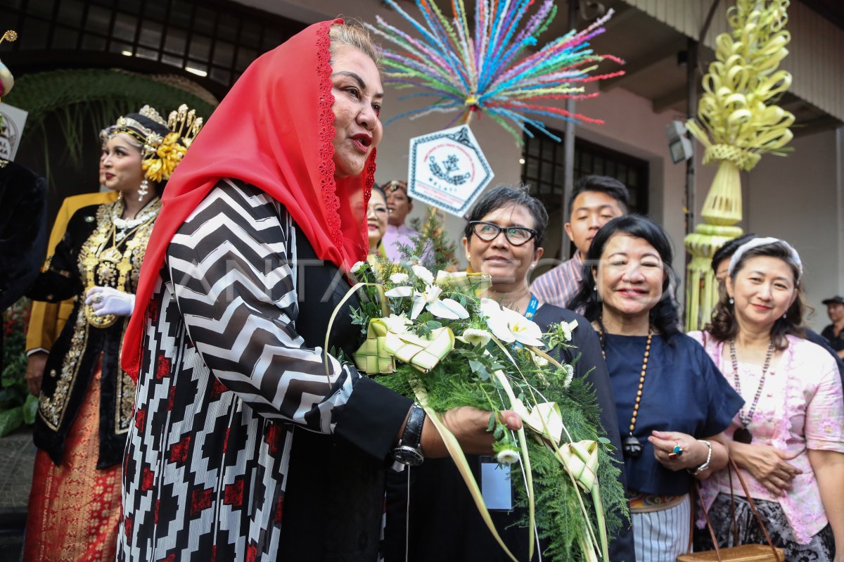 Pameran janur nusantara di Semarang