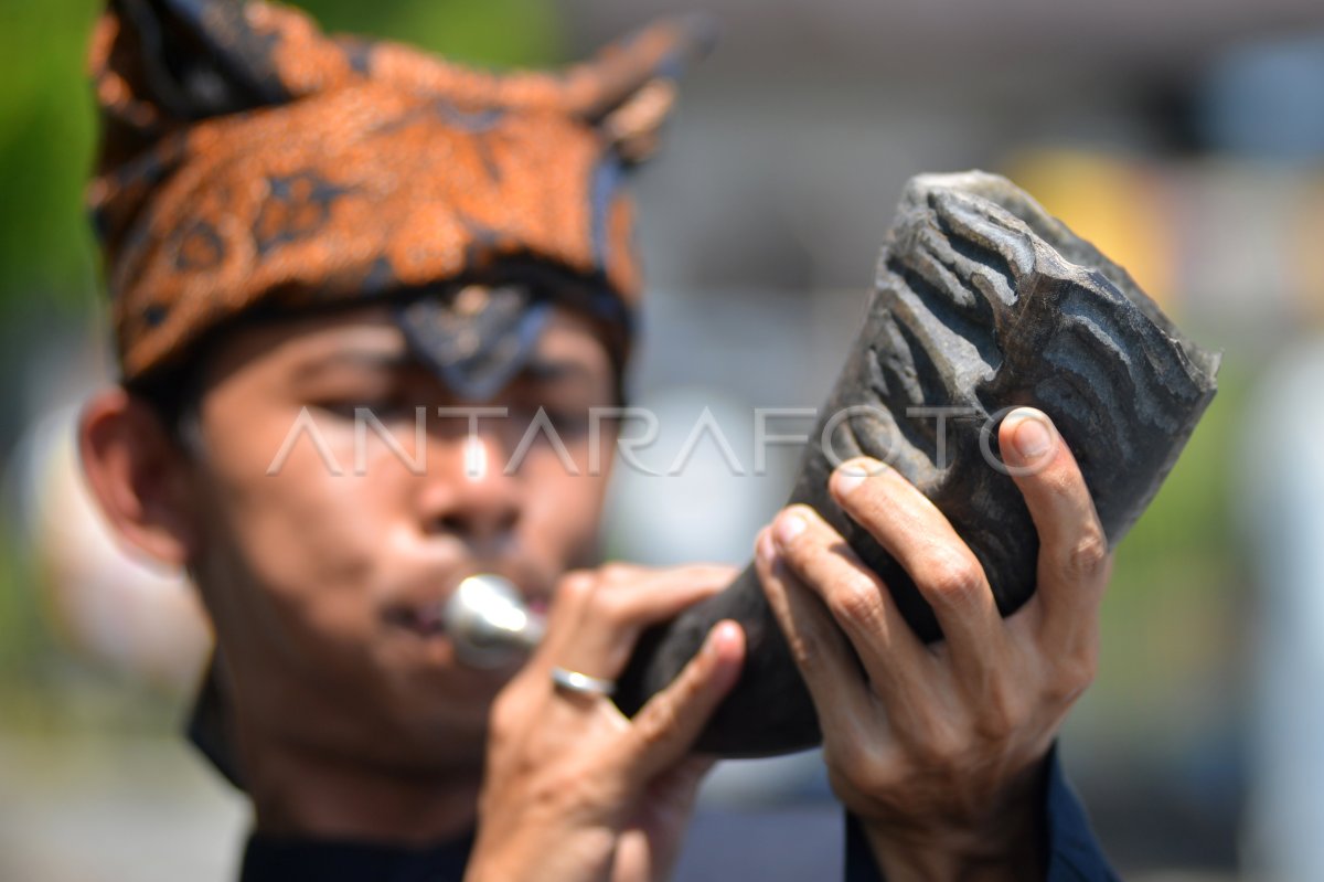 Alat musik tradisional pupuik tanduak
