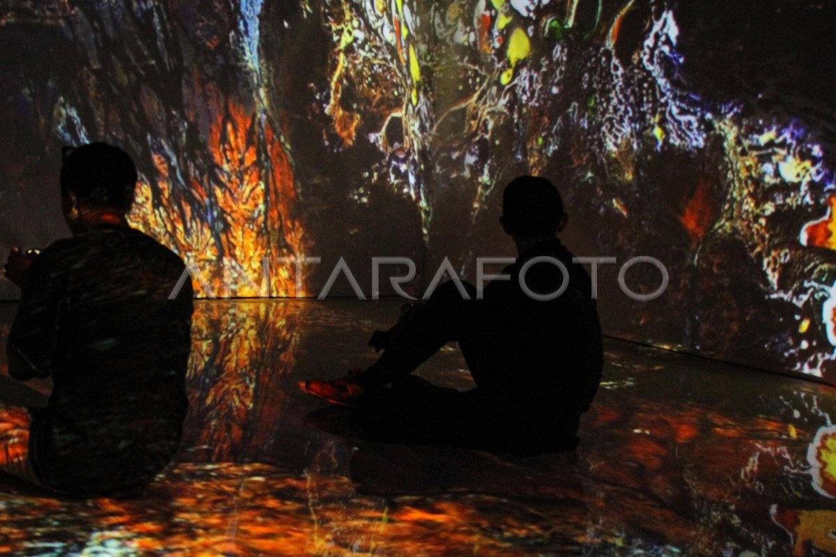 Pameran Walking Through a Songline di Makassar