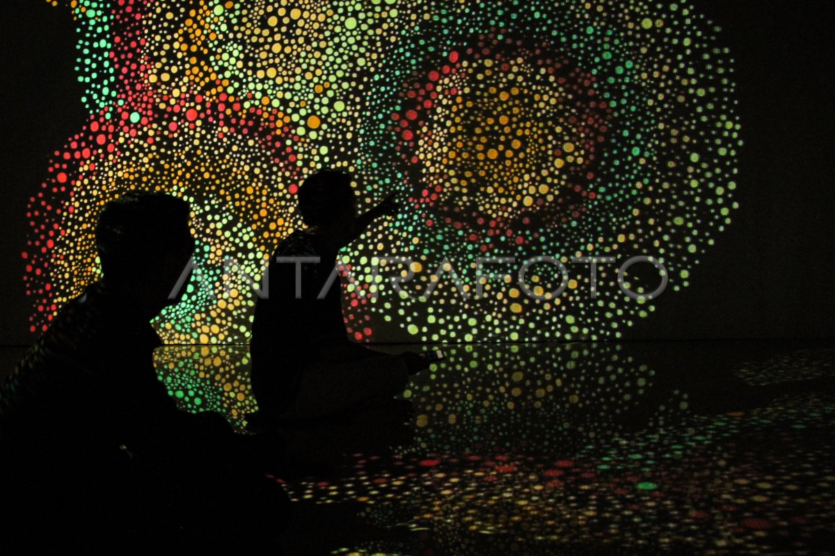 Pameran Walking Through a Songline di Makassar