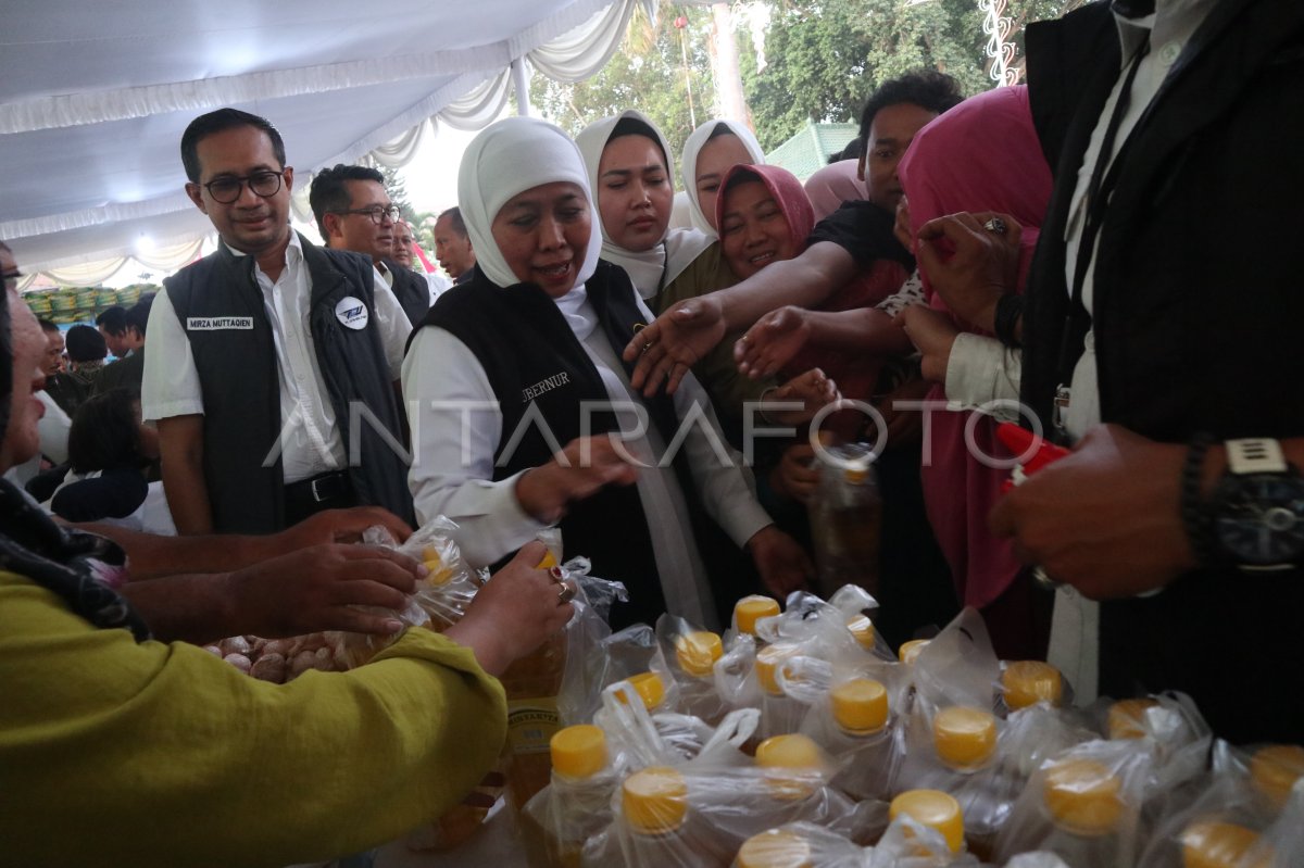 Pasar murah di Jombang