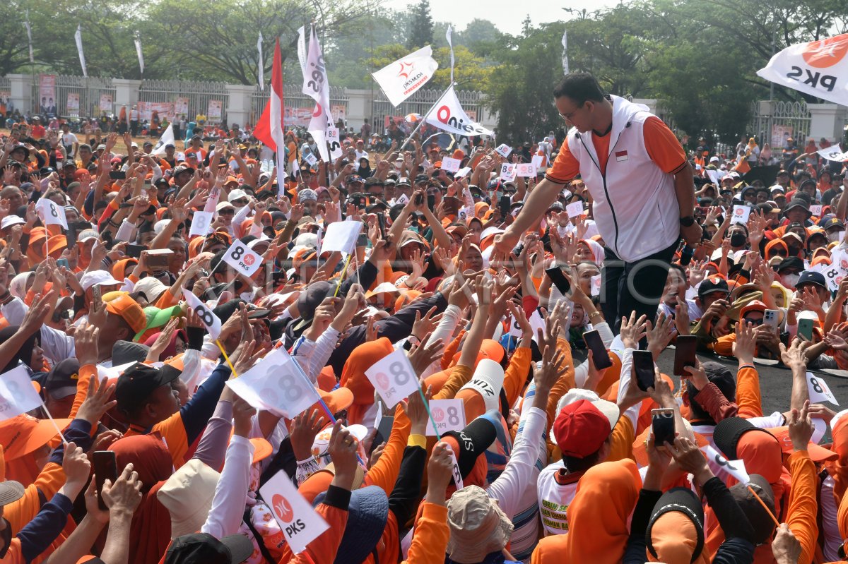 Senam bareng rakyat di Pakansari Bogor