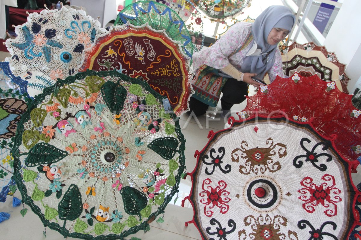 Pameran karya kreatif bertajuk Festival Mbois