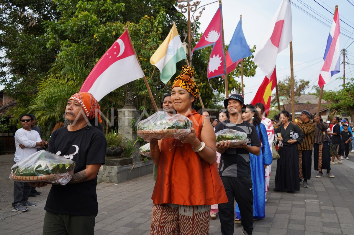 Pameran seni rupa Borobudur International Art Fest