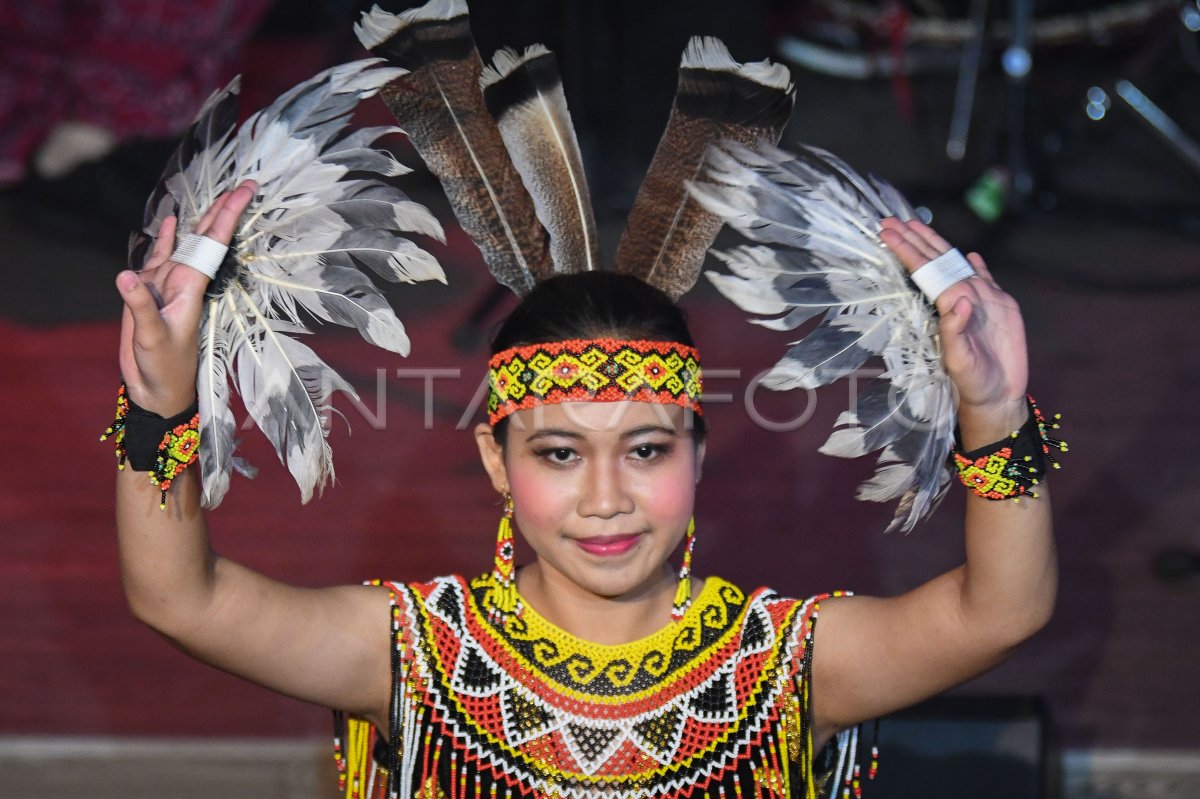 Pementasan Suara Harmoni Kalimantan
