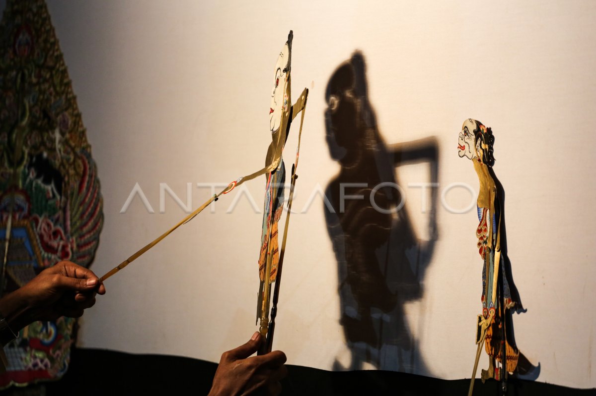 Pagelaran wayang kulit Surakarta