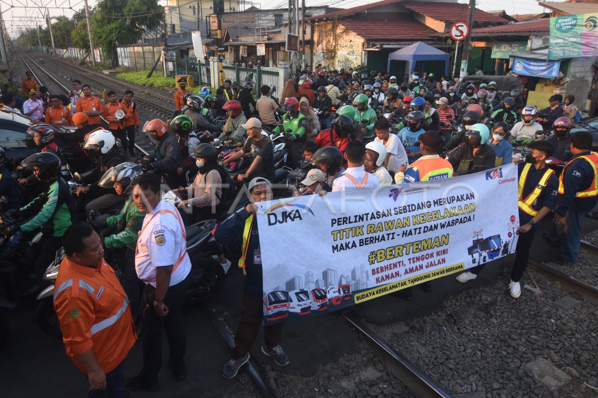 KAI Commuter kampanye keselamatan perkeretaapian