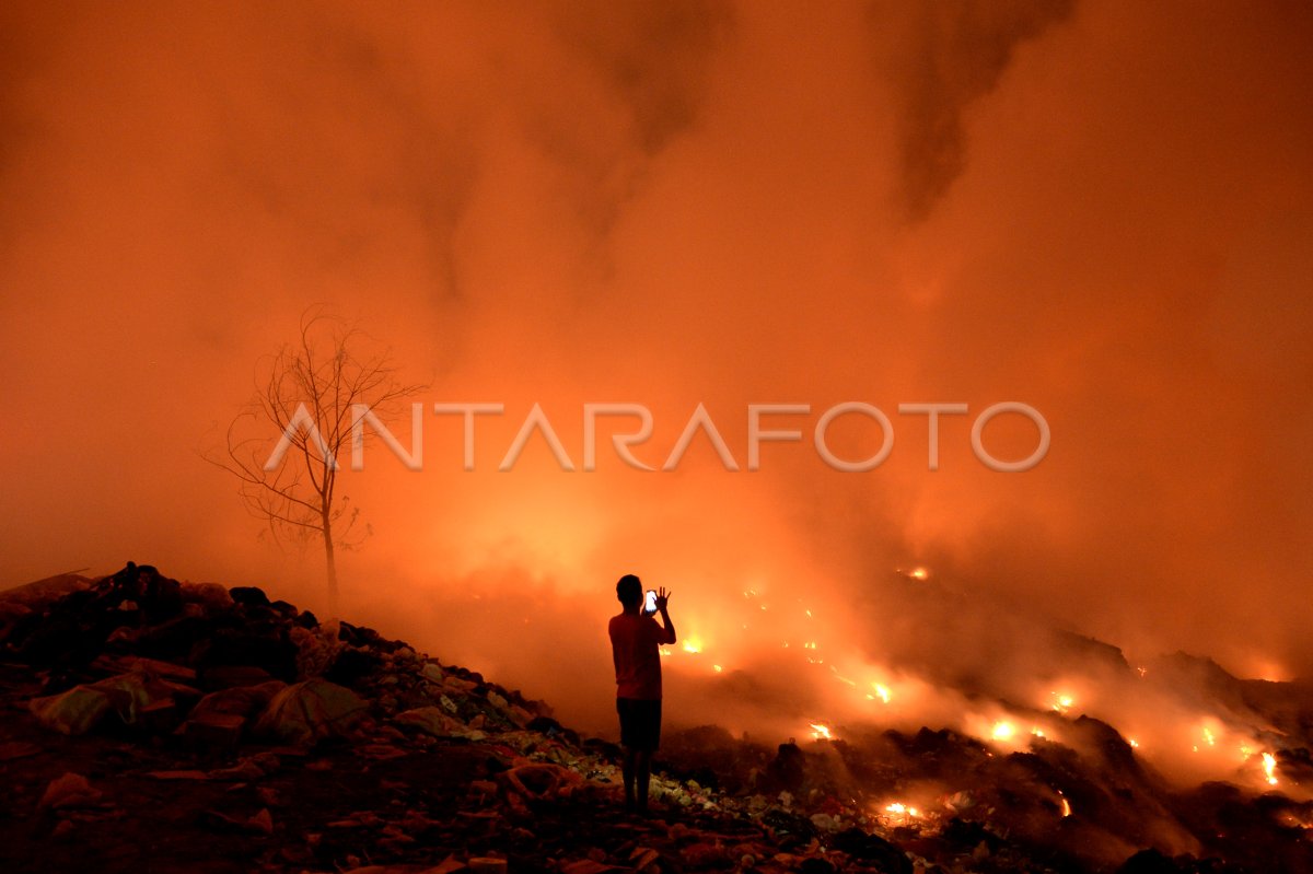 Kebakaran TPA Sumompo Manado