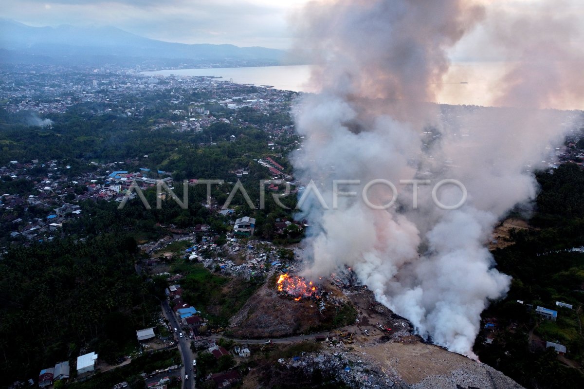 Kebakaran TPA Sumompo Manado