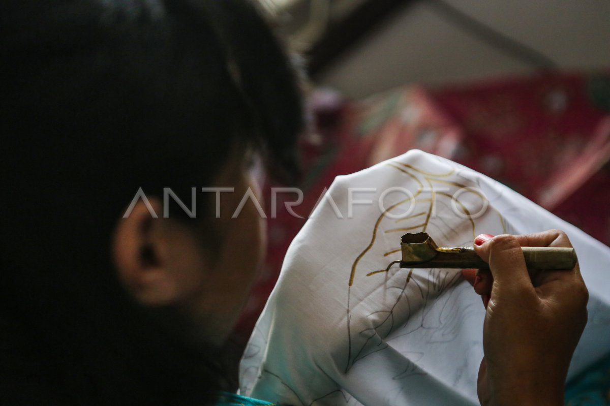 Produksi batik di Jakarta