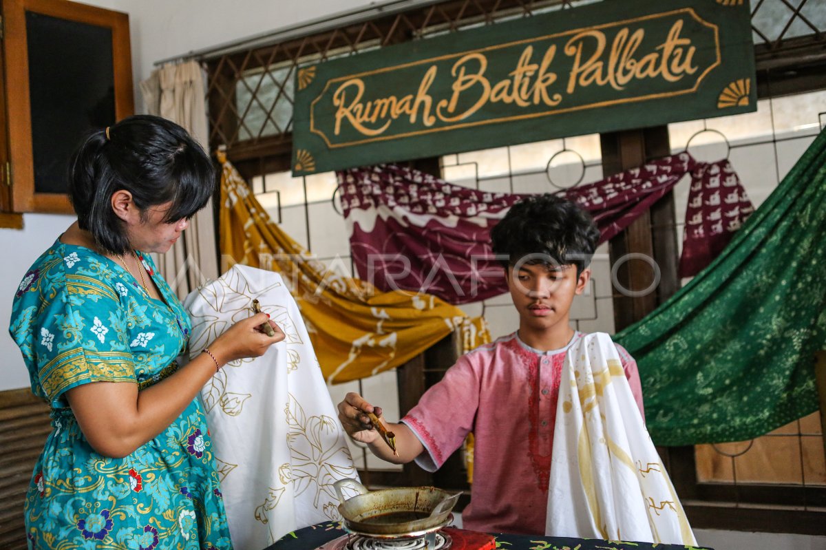 Produksi batik di Jakarta