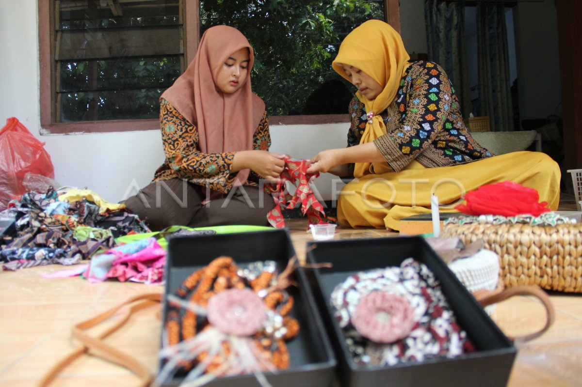 Bros Kain Perca Batik Jombang Antara Foto