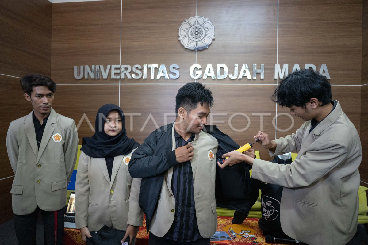 Jaket Keselamatan Karya Mahasiswa UGM | ANTARA Foto