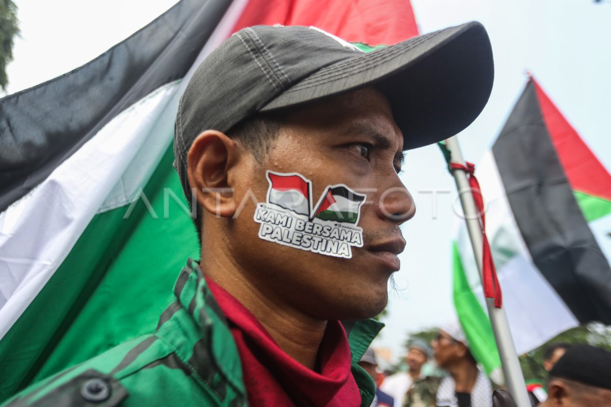 Aksi Solidaritas Bela Rakyat Palestina | ANTARA Foto