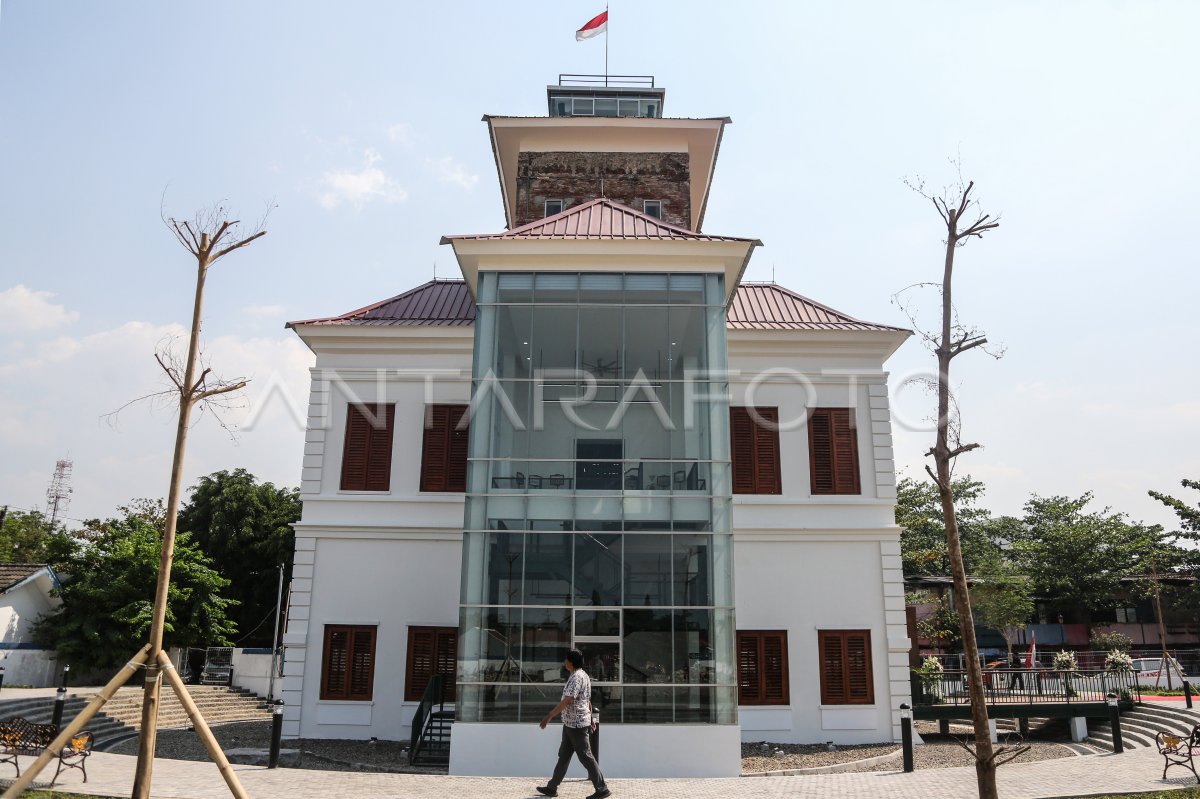 Revitalisasi Bangunan Cagar Budaya Menara Syahbandar Semarang ANTARA Foto