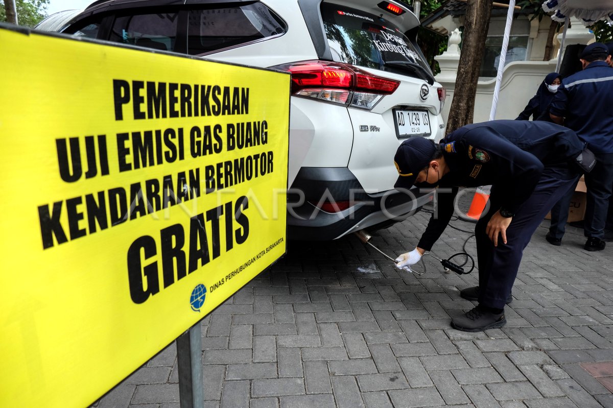 Uji Emisi Di Hari Pahlawan ANTARA Foto Uji Emisi Di Hari Pahlawan ANTARA Foto
