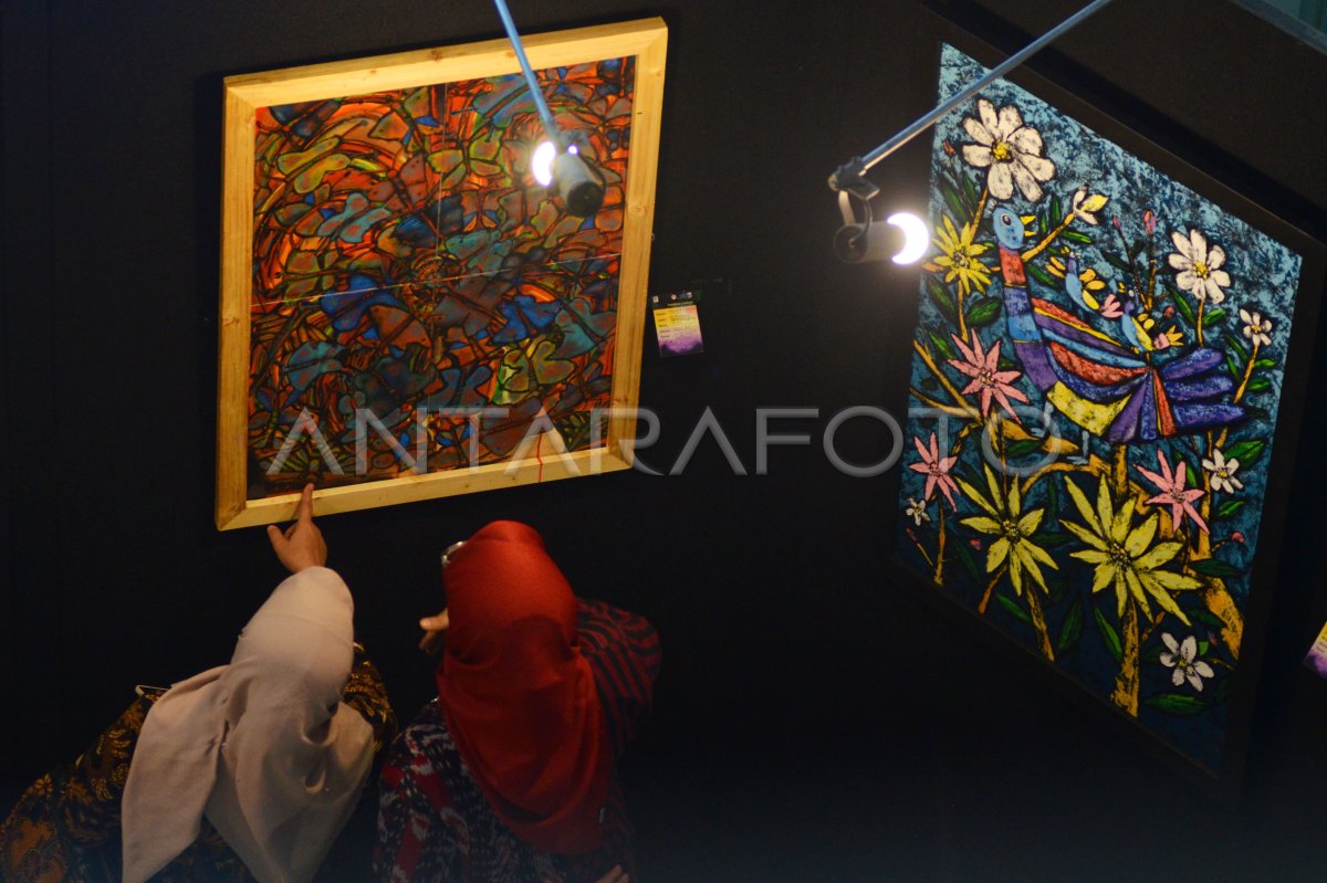 Pameran lukisan Cinta Puspa dan Satwa