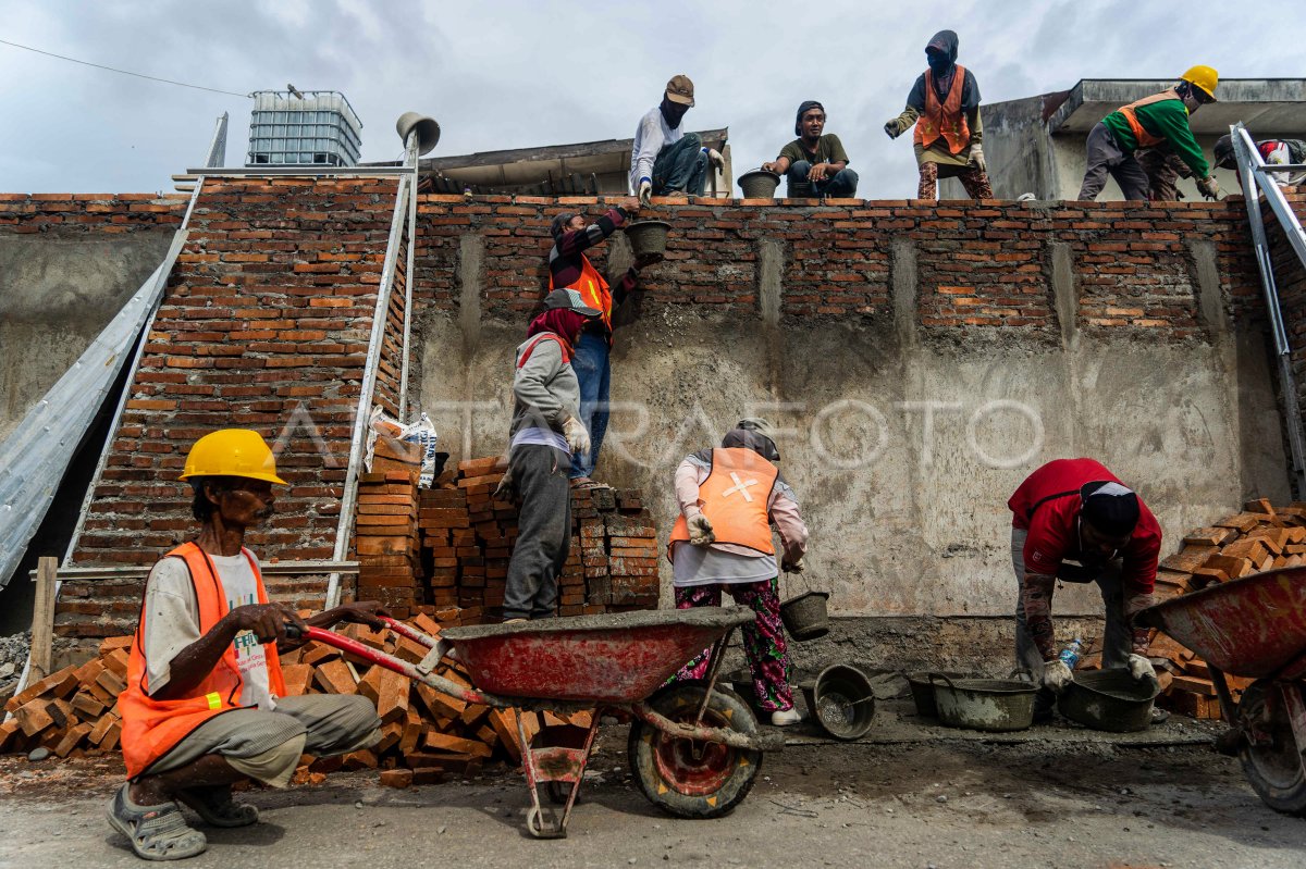 Upah Minimun DIY 2024 Naik ANTARA Foto   Upah Minimun Diy 2024 Naik 199fl Dom 