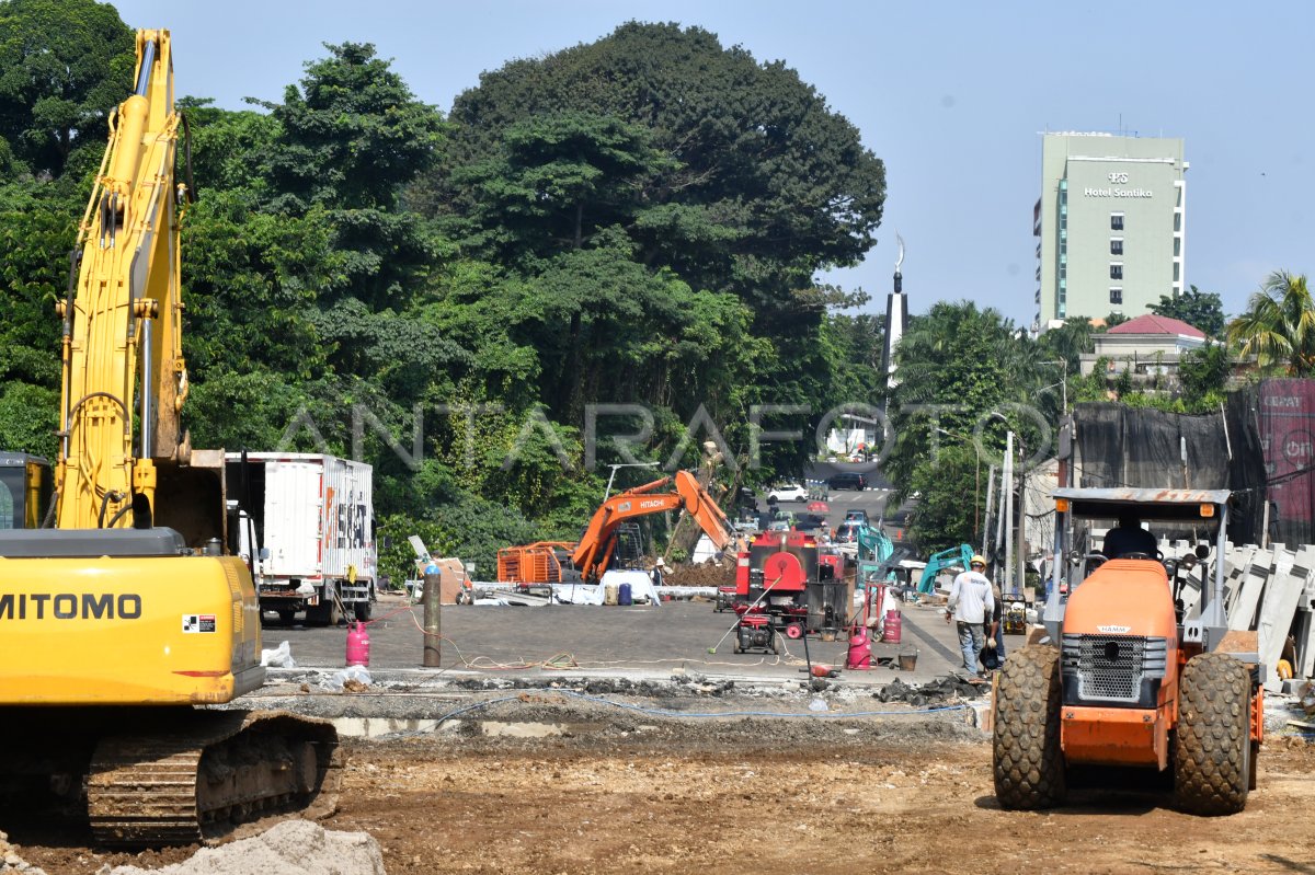 Progres Pembangunan Jembatan Otista Kota Bogor | ANTARA Foto