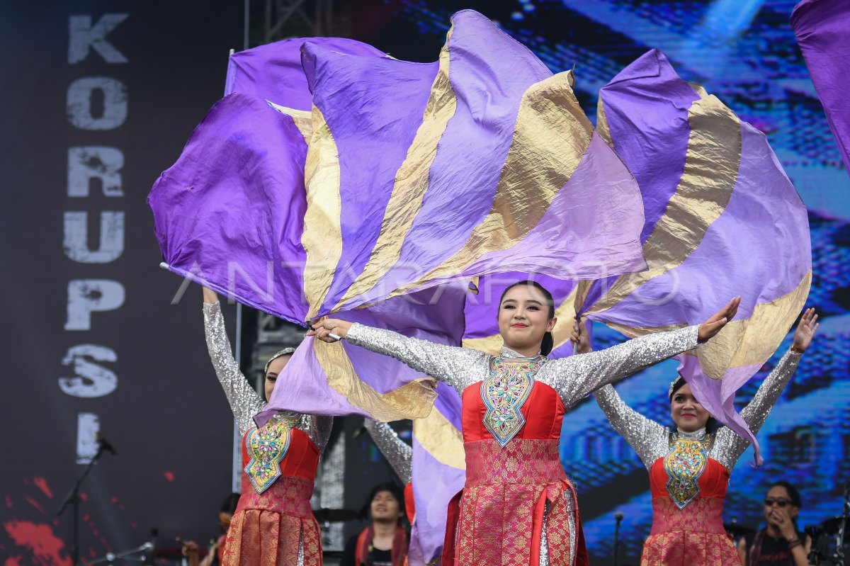 Panggung Rakyat Peringatan Hari Ham Antara Foto