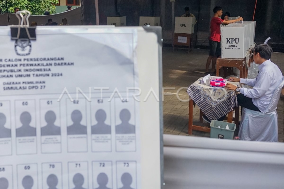 Simulasi Pemungutan Dan Penghitungan Suara Antara Foto