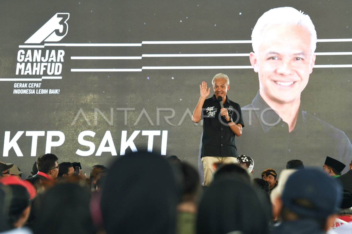 Program KTP Sakti Ganjar Pranowo | ANTARA Foto