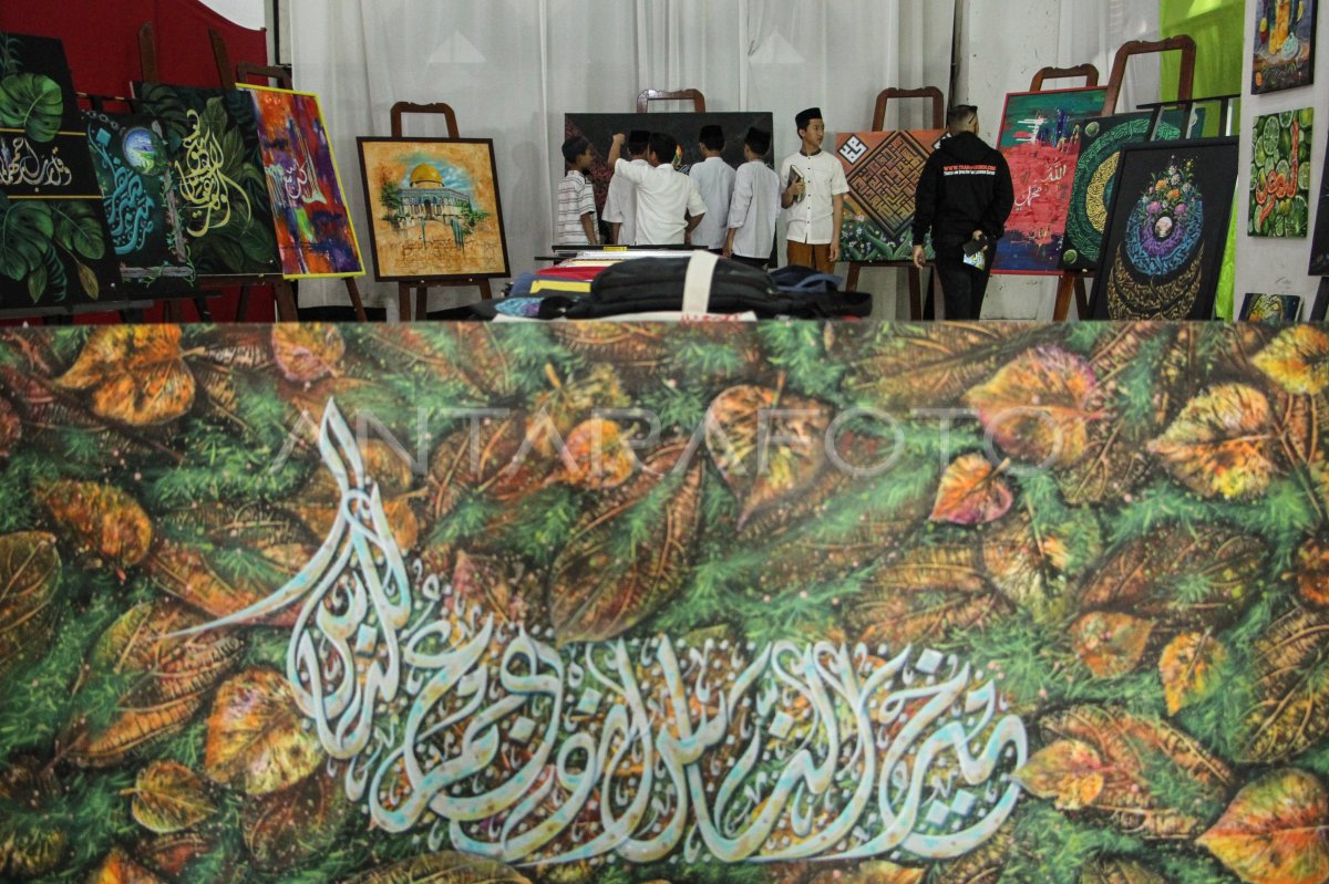 Pameran Lukisan Kaligrafi Di Makassar Antara Foto