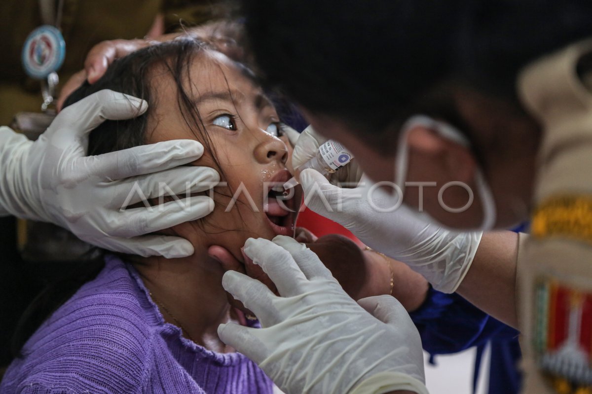 Pelaksanaan Pekan Imunisasi Nasional Polio Antara Foto