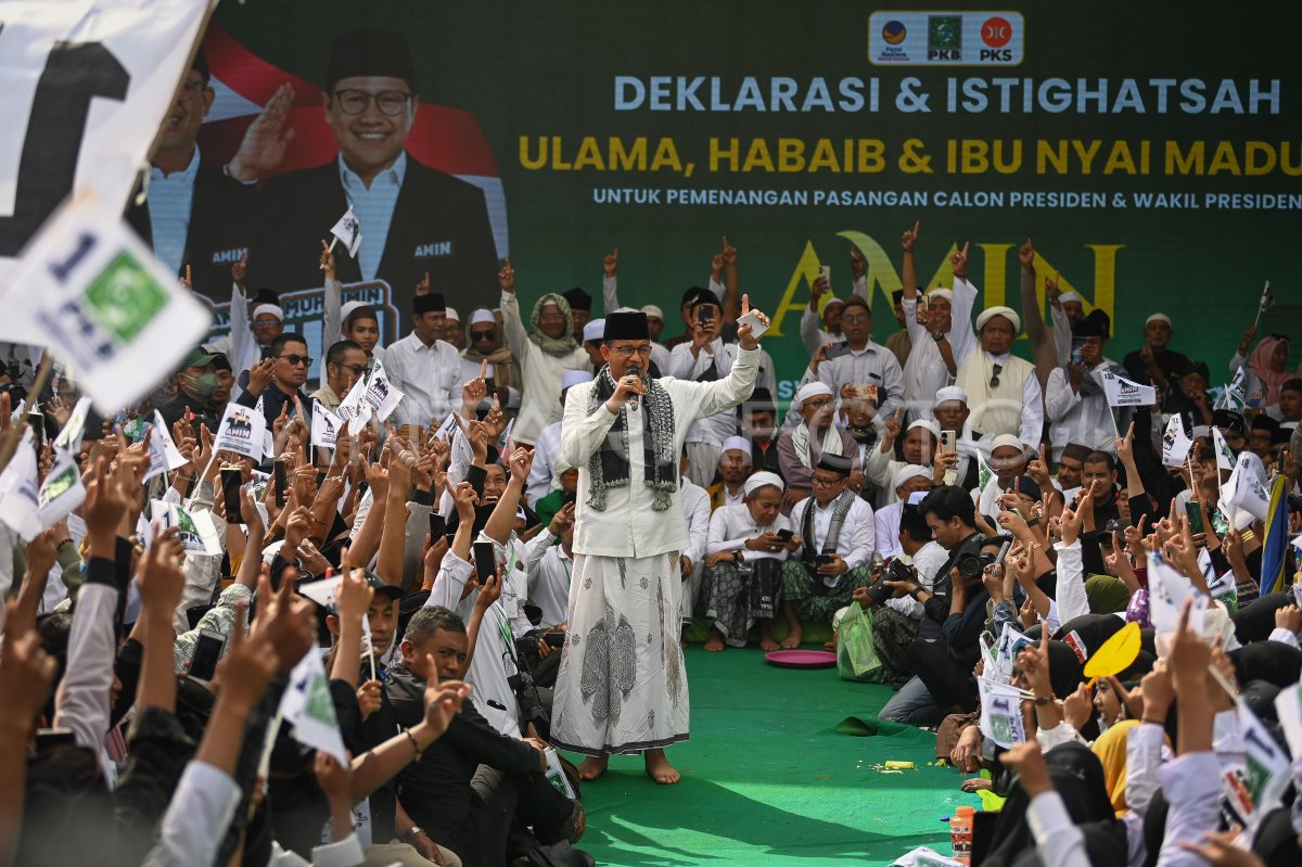 Kampanye Akbar Anies-Muhaimin Di Madura | ANTARA Foto