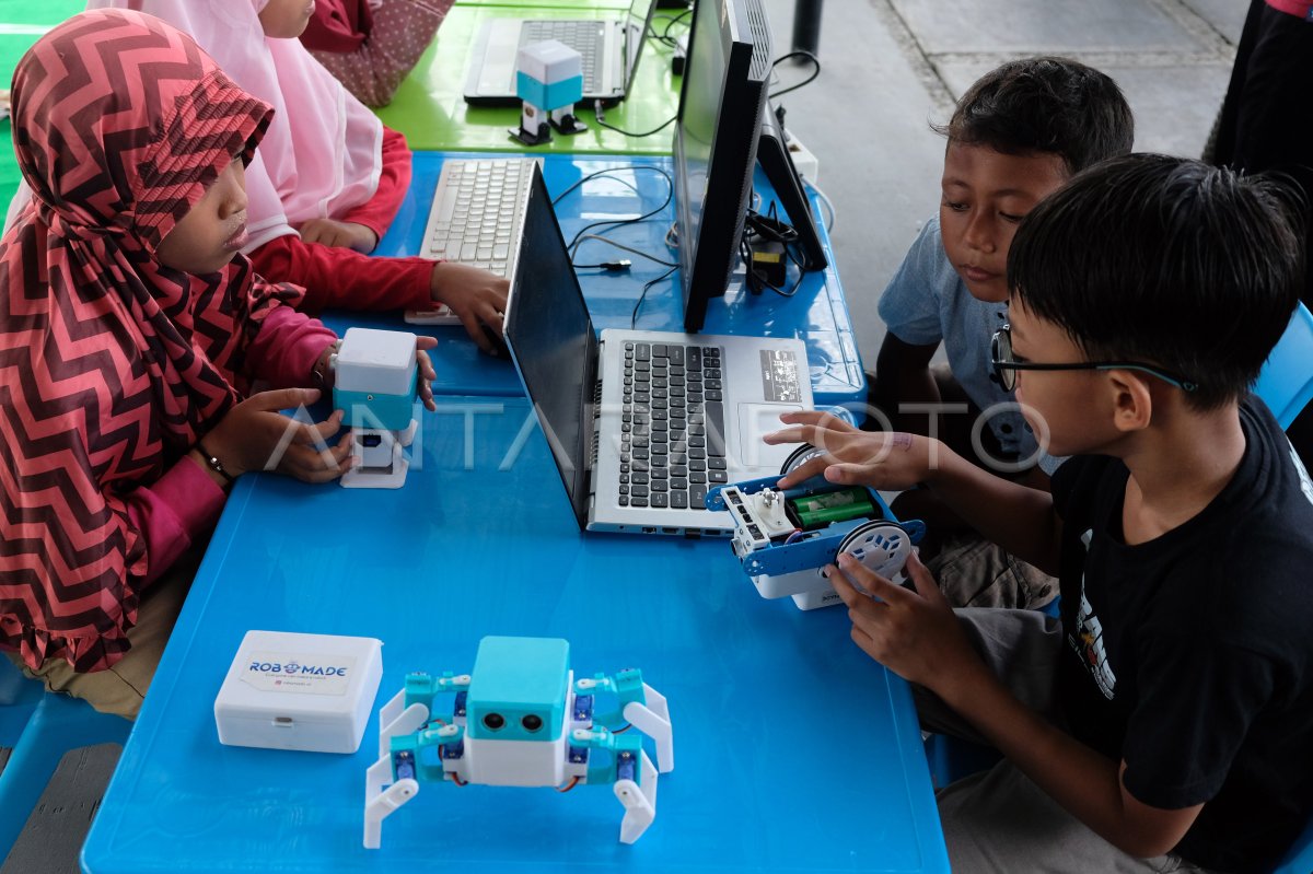 Pelatihan robotika untuk anak di Bali | ANTARA Foto