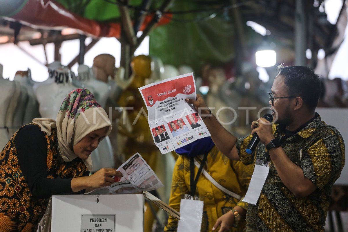 Penghitungan Suara Pilpres 2024 Di Jakarta | ANTARA Foto