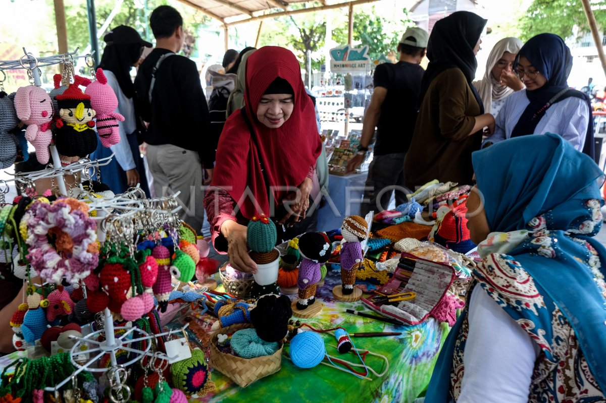 Pameran UMKM Edisi HUT Solo | ANTARA Foto