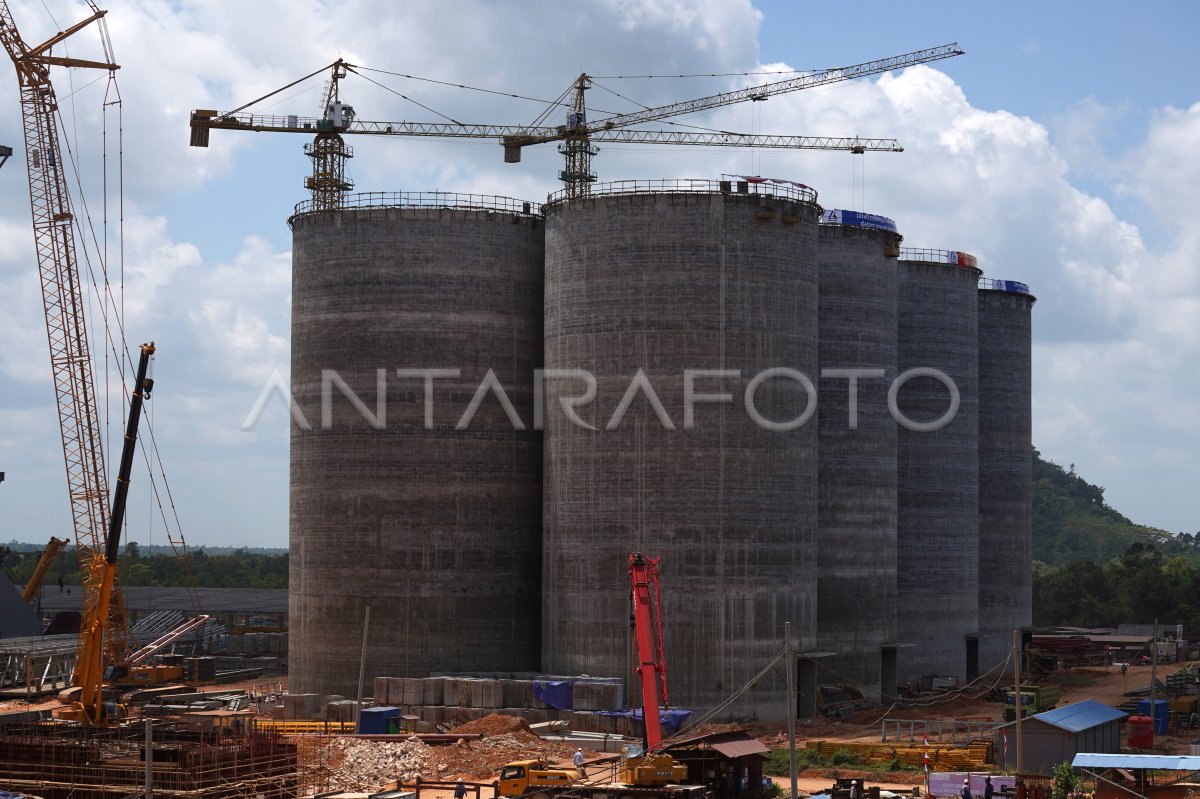 Proyek Smelter Grade Alumina Refinery Di Mempawah | ANTARA Foto