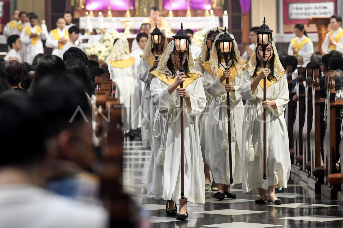 Ibadah Misa Kamis Putih di Katedral Jakarta | ANTARA Foto