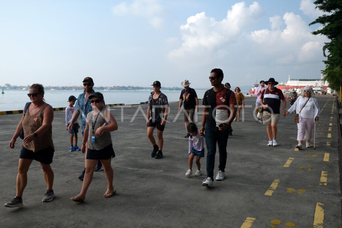 Kunjungan Wisatawan Kapal Pesiar Di Bali Antara Foto 1268