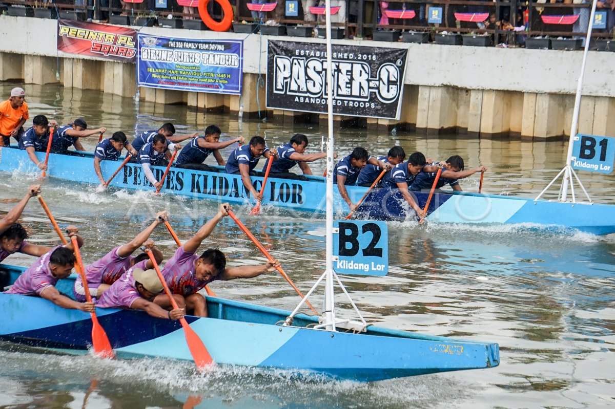 Lomba Perahu Dayung Tradisional | ANTARA Foto