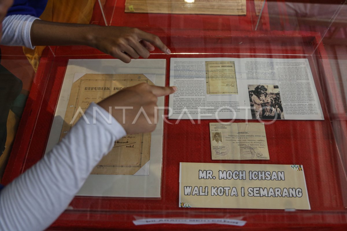 Pameran Kearsipan Sejarah Kota Semarang | ANTARA Foto