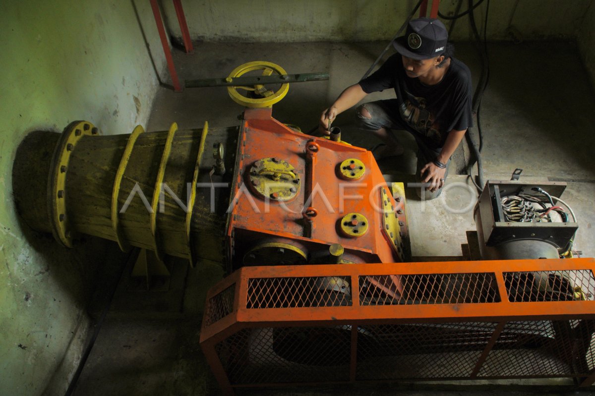 Pembangkit listrik mikro hidro | ANTARA Foto